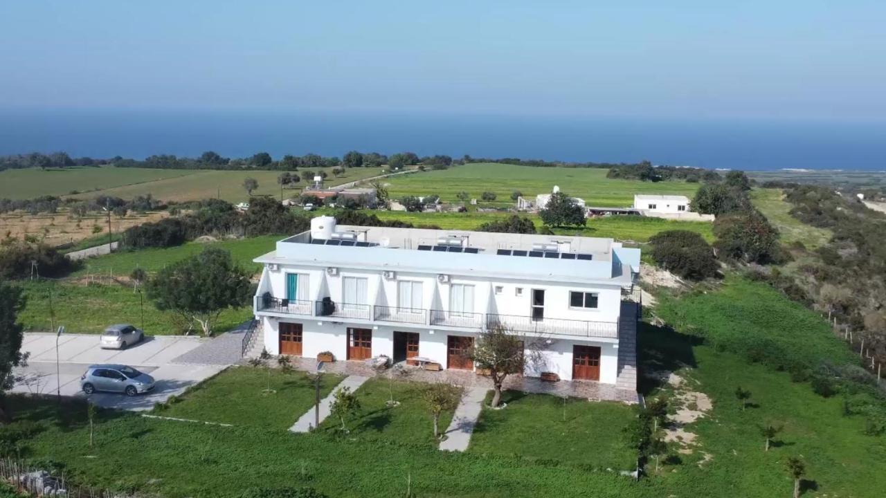 Karpaz Sunset Hotel Rizokarpaso Bagian luar foto