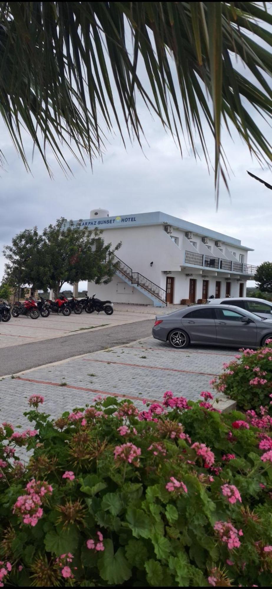Karpaz Sunset Hotel Rizokarpaso Bagian luar foto